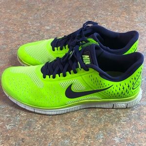 Men’s Nike Free 4.0 V2 Running Shoes Size 12